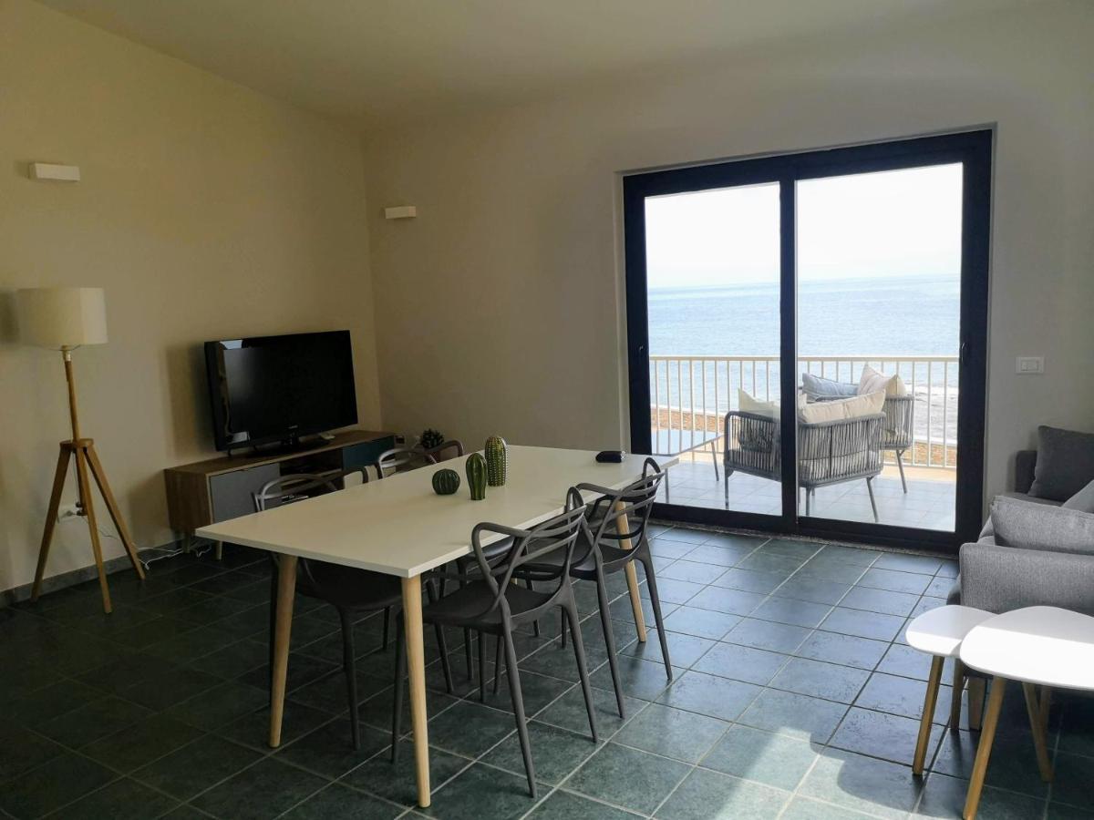 Casa Con Terrazza Fronte Mare Villa Santa Lucia  Kültér fotó
