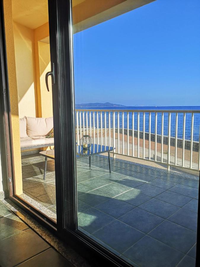 Casa Con Terrazza Fronte Mare Villa Santa Lucia  Kültér fotó